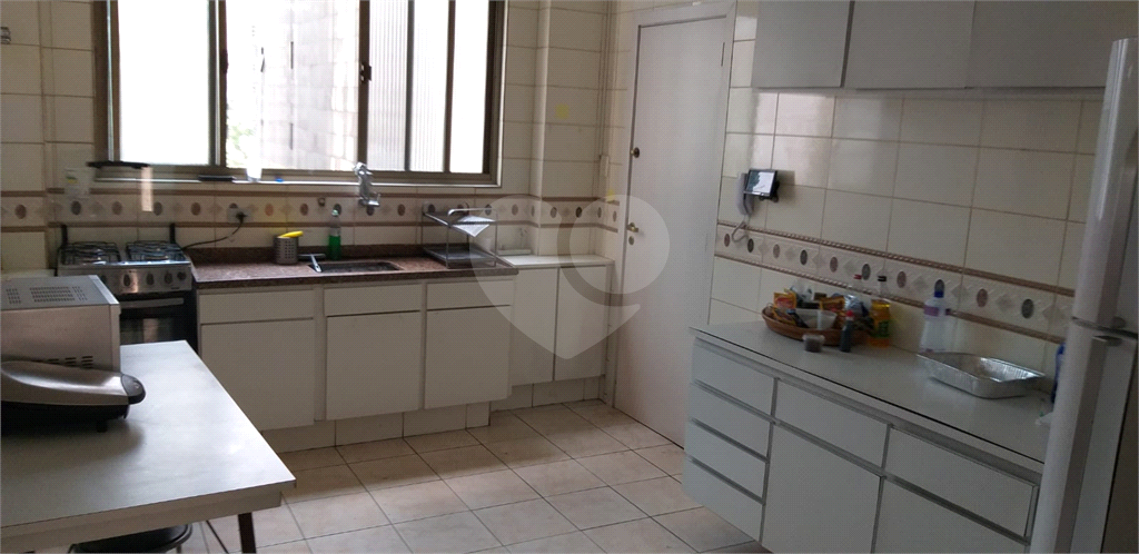 Apartamento de 167m2, ao lado da Avenida Paulista