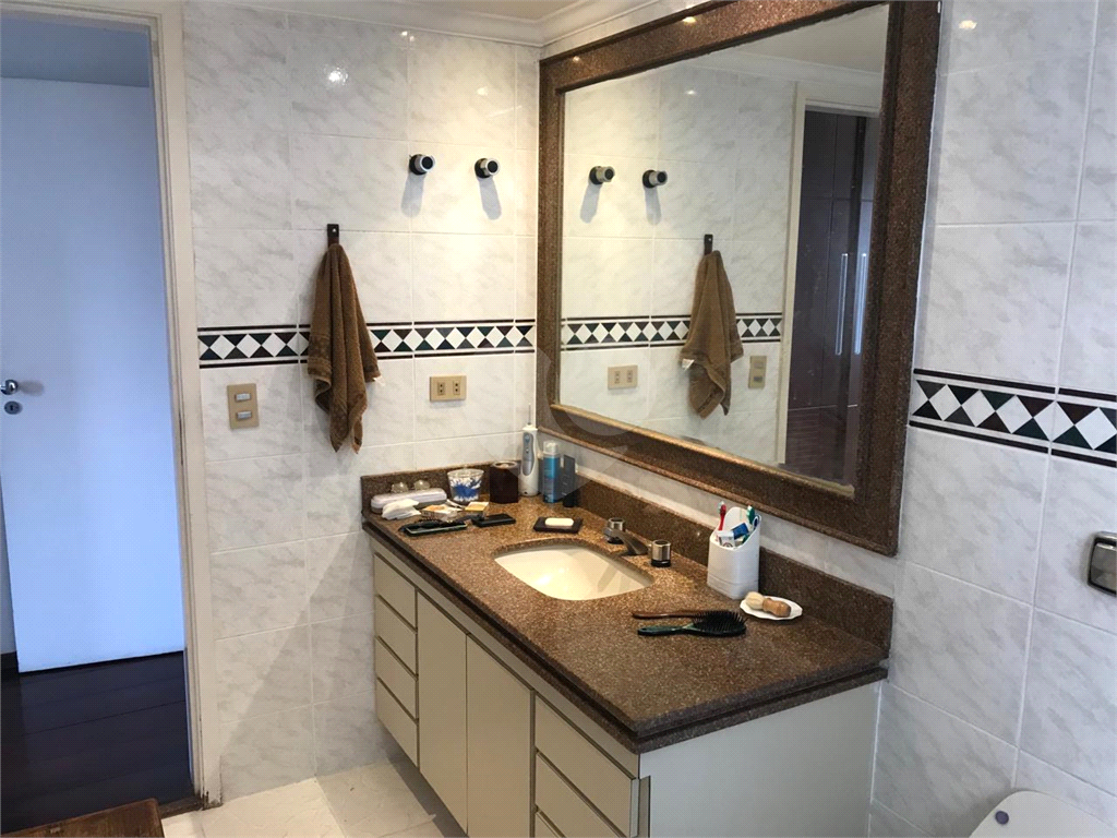 METRÕ SÃO JUDAS - 4 DORMS COM 168 M² 