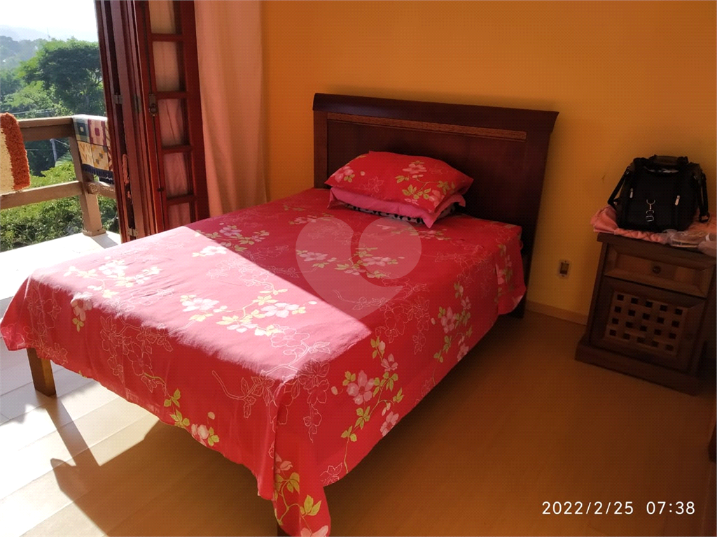 Casa de Condomínio à venda com 4 quartos, 300m² - Foto 13
