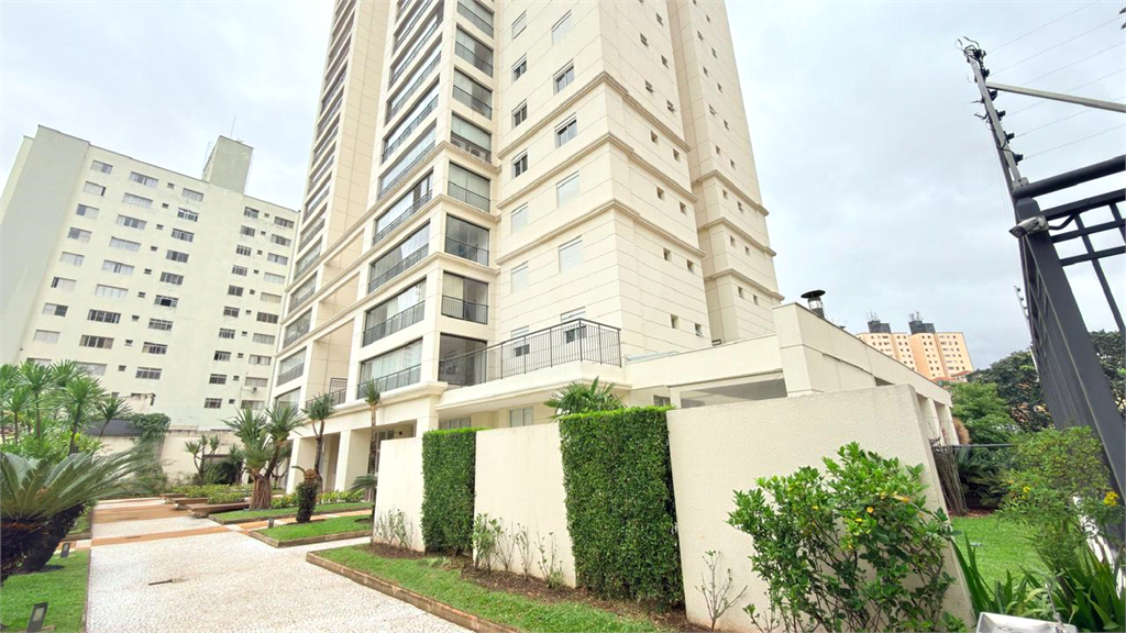 APARTAMENTO em SANTANA