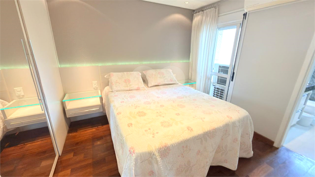 APARTAMENTO em SANTANA