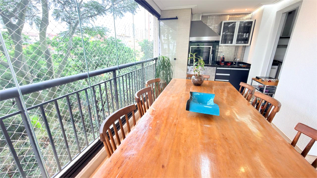 APARTAMENTO em SANTANA