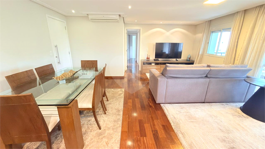 APARTAMENTO em SANTANA
