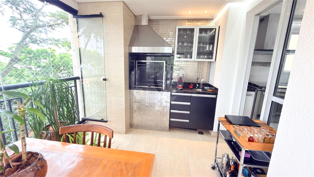 APARTAMENTO em SANTANA