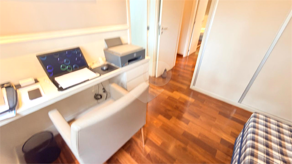 APARTAMENTO em SANTANA