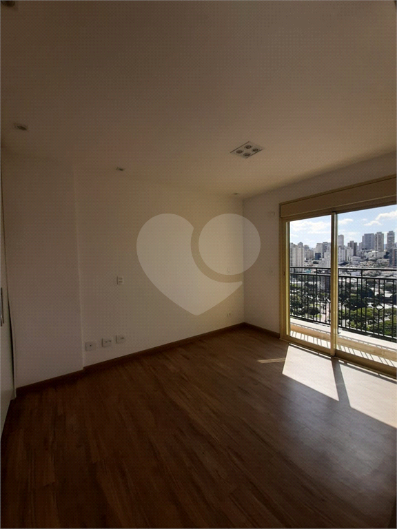 APARTAMENTO em SANTANA