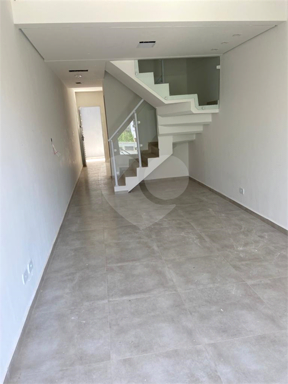 Sobrado à venda com 2 quartos, 77m² - Foto 3