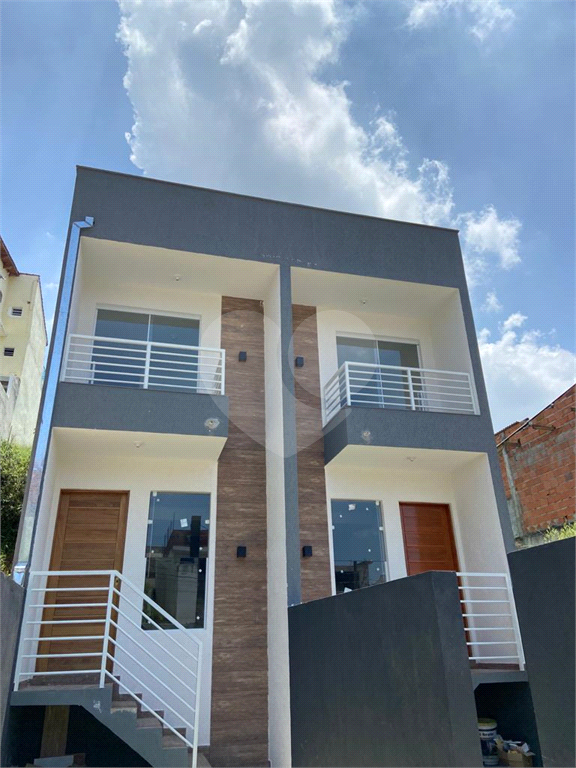 Sobrado à venda com 2 quartos, 77m² - Foto 1