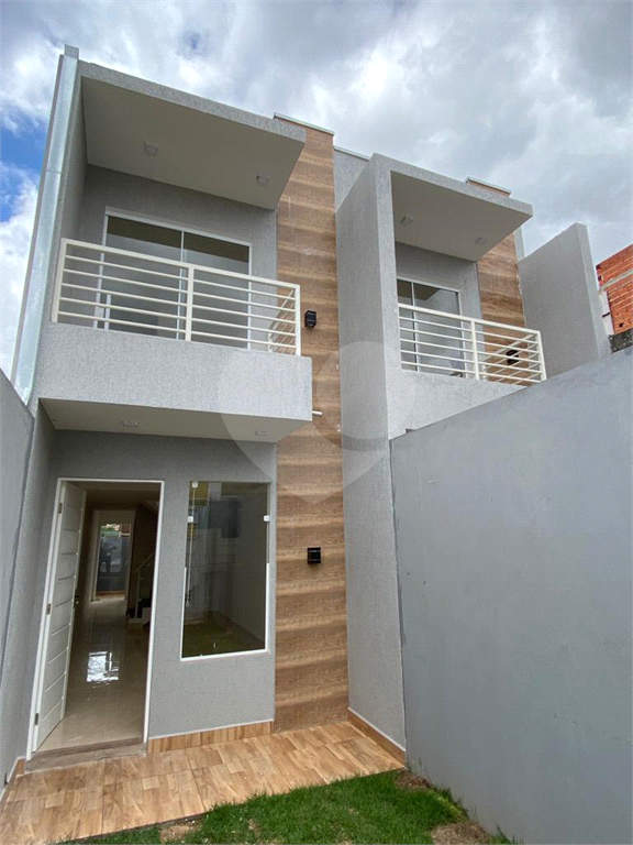 Sobrado à venda com 2 quartos, 77m² - Foto 2