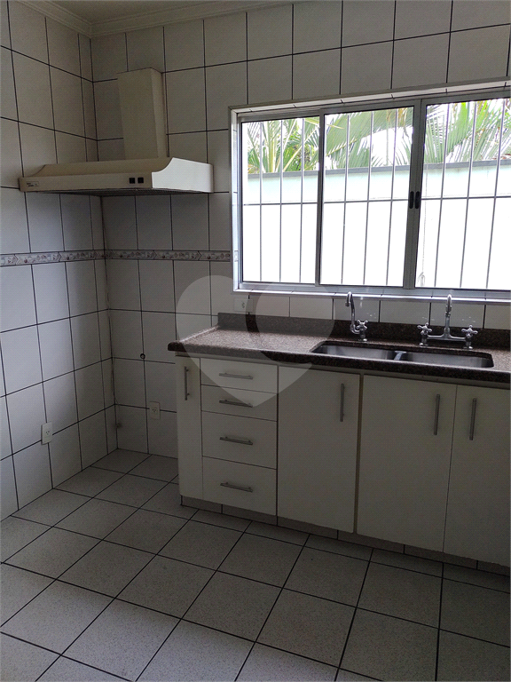 CASA PARA VENDA COM ÁREA CONSTRUÍDA DE 335,1M² EM OSASCO