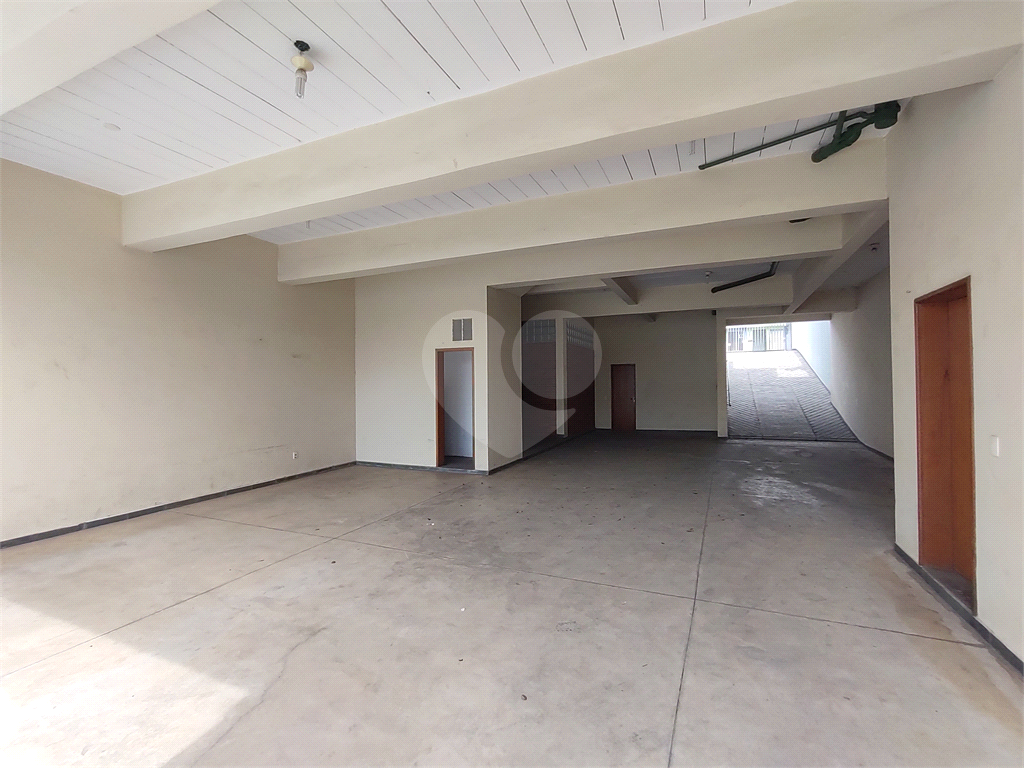 CASA PARA VENDA COM ÁREA CONSTRUÍDA DE 335,1M² EM OSASCO