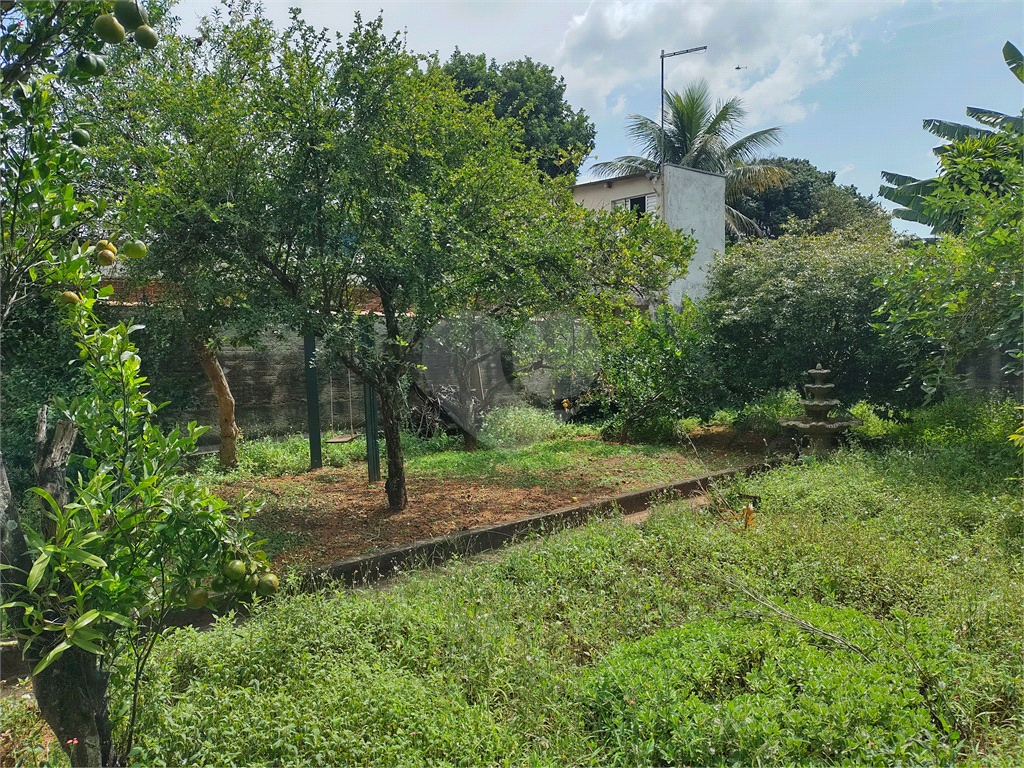 CASA PARA VENDA COM ÁREA CONSTRUÍDA DE 335,1M² EM OSASCO