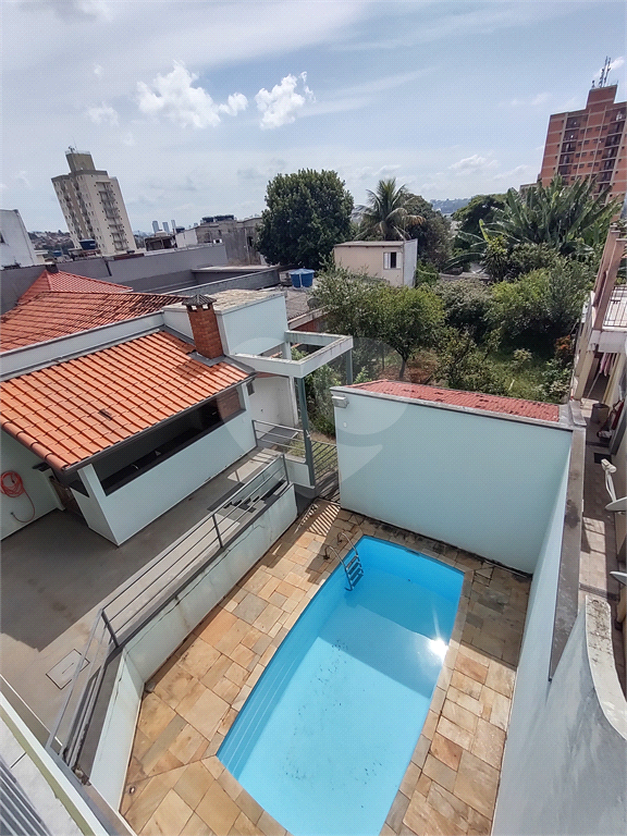 CASA PARA VENDA COM ÁREA CONSTRUÍDA DE 335,1M² EM OSASCO