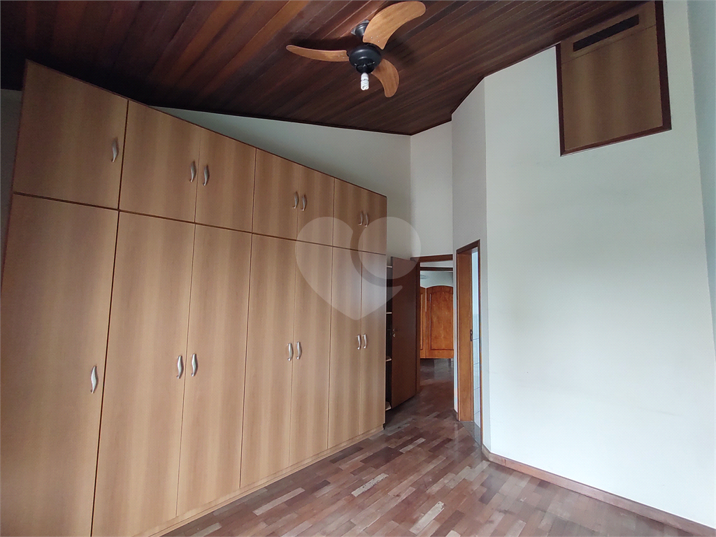 CASA PARA VENDA COM ÁREA CONSTRUÍDA DE 335,1M² EM OSASCO