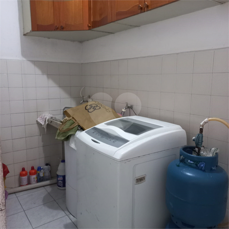 Sobrado com 3 quartos e vaga para 2 carros