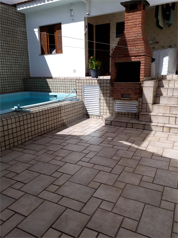 Raridade.... casa térrea a venda na Parada inglesa