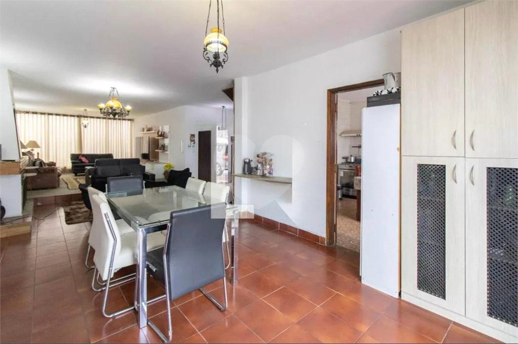 Casa à venda com 4 quartos, 365m² - Foto 32