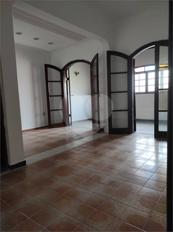 Casa à venda com 3 quartos, 350m² - Foto 18