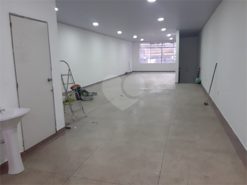 Aluga-se: Prédio Comercial, com 460 metros, na Vila Buarque – Santa Cecília!