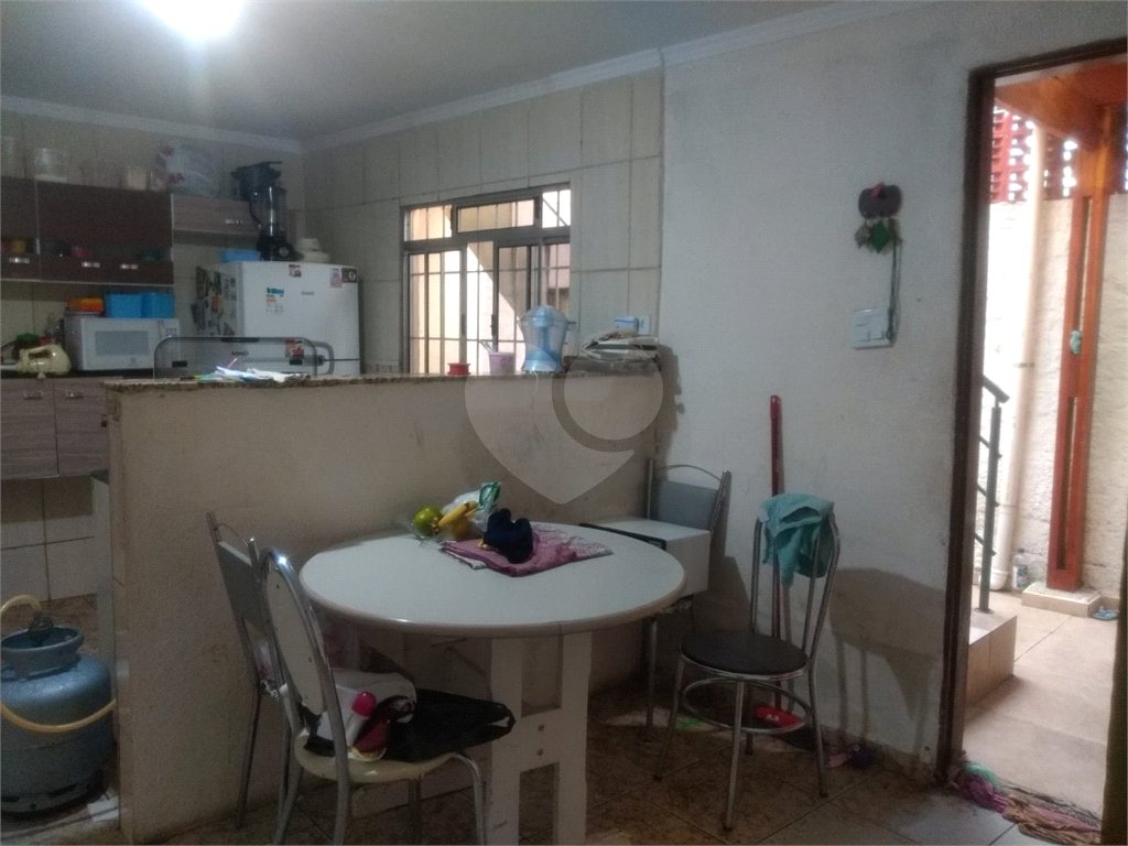 Casa com 03 dormitórios e 2 vagas proximo ao metrô - Vila Guilhermina