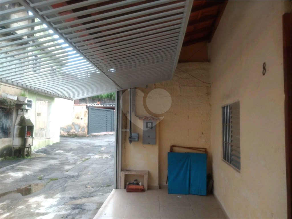 Casa com 03 dormitórios e 2 vagas proximo ao metrô - Vila Guilhermina