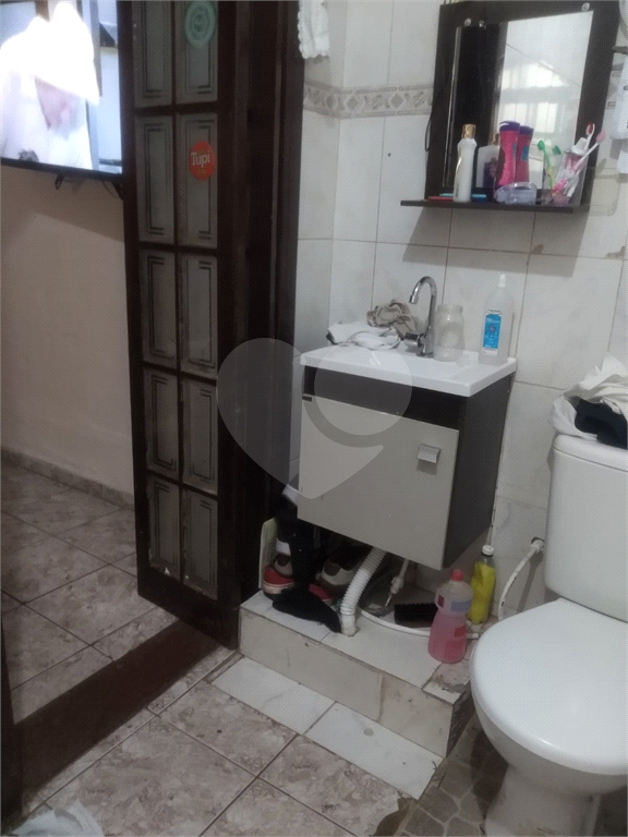 Casa com 03 dormitórios e 2 vagas proximo ao metrô - Vila Guilhermina