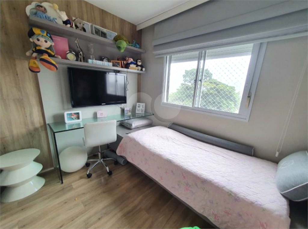 APARTAMENTO em MORUMBI