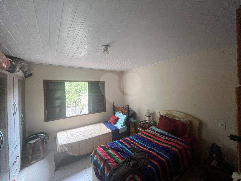 Casa térrea na Vila Constança com 3 dormitorios, sala, cozinha, 2 banheiros, 2 vagas com quintal.