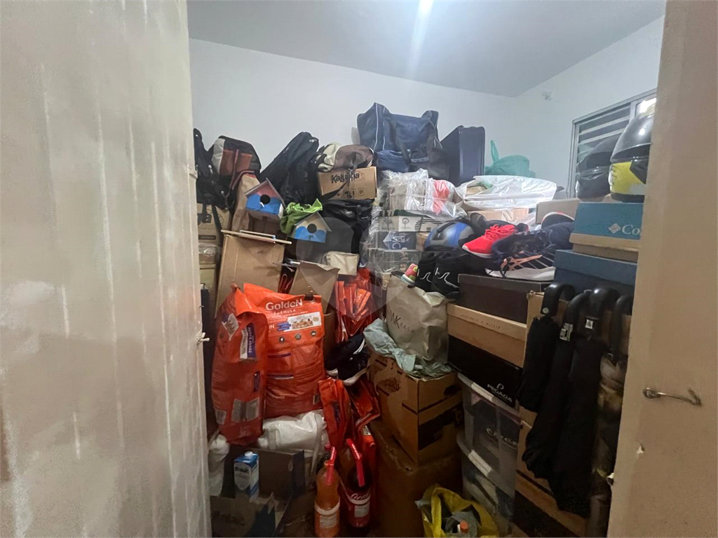Casa térrea na Vila Constança com 3 dormitorios, sala, cozinha, 2 banheiros, 2 vagas com quintal.