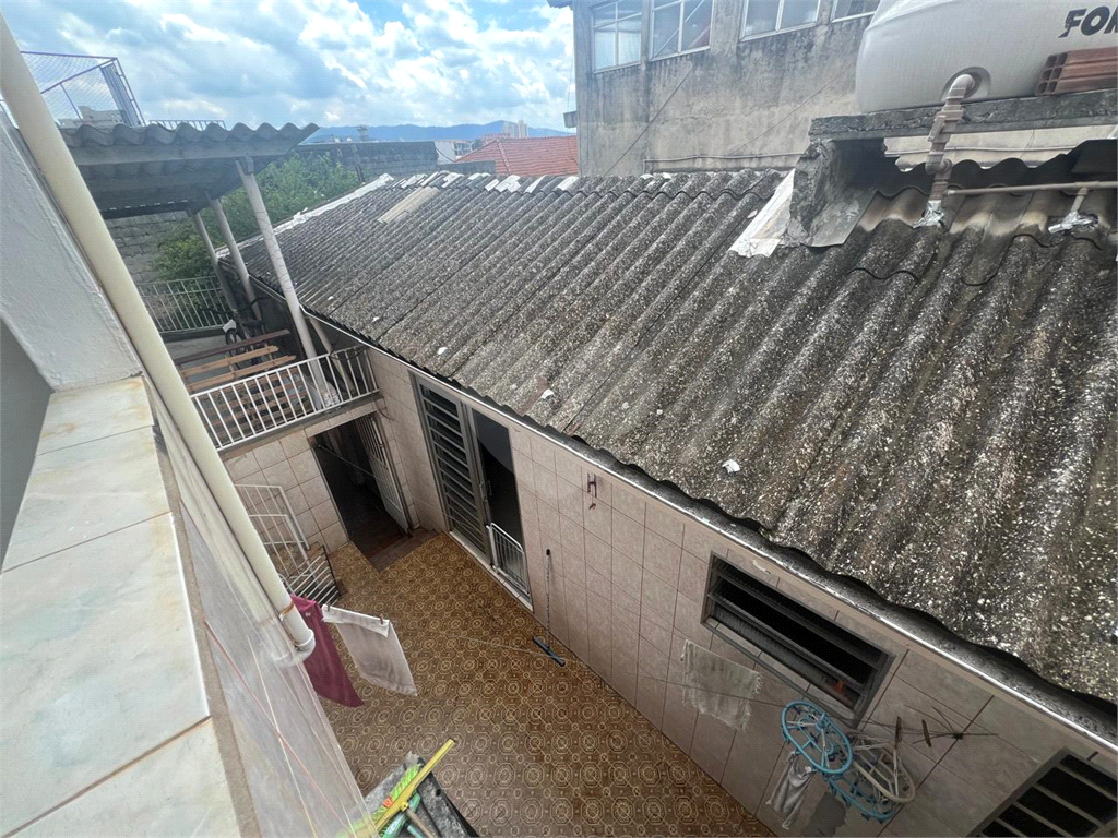 Casa térrea na Vila Constança com 3 dormitorios, sala, cozinha, 2 banheiros, 2 vagas com quintal.