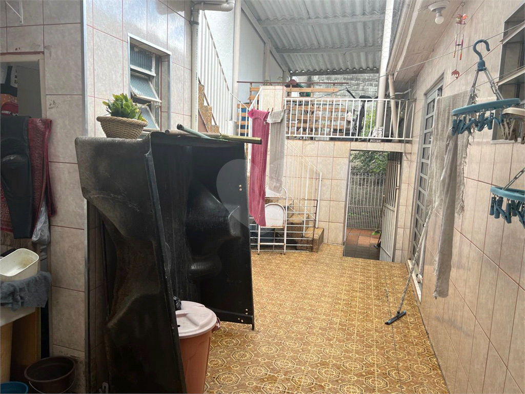 Casa térrea na Vila Constança com 3 dormitorios, sala, cozinha, 2 banheiros, 2 vagas com quintal.