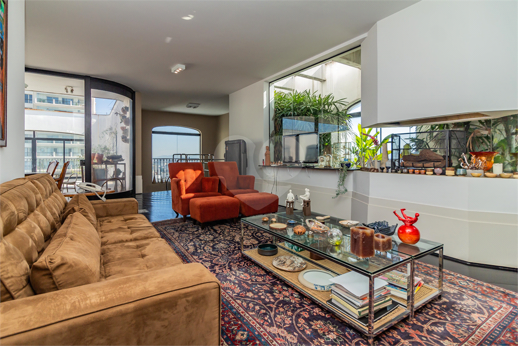 COBERTURA DUPLEX À VENDA COM ELEVADOR, JACUZZI, 5 QUARTOS E 4 VAGAS EM HIGIENÓPOLIS
