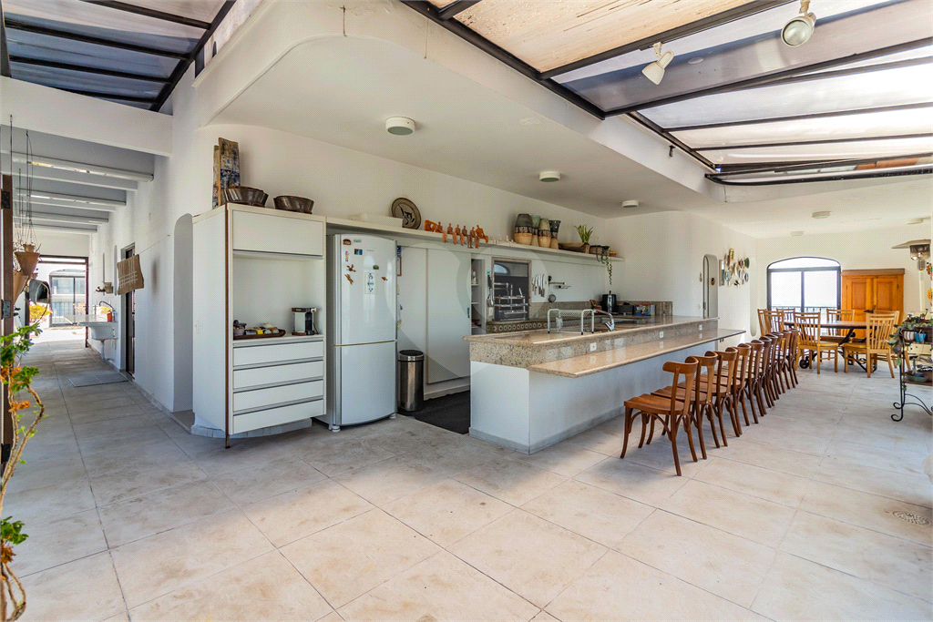 COBERTURA DUPLEX À VENDA COM ELEVADOR, JACUZZI, 5 QUARTOS E 4 VAGAS EM HIGIENÓPOLIS