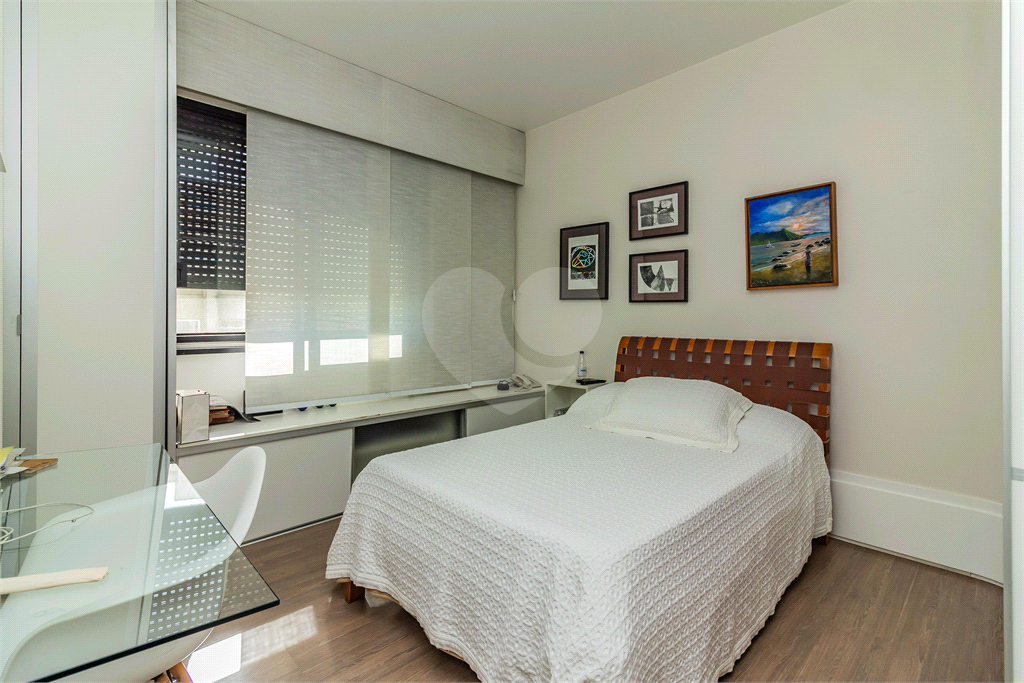 COBERTURA DUPLEX À VENDA COM ELEVADOR, JACUZZI, 5 QUARTOS E 4 VAGAS EM HIGIENÓPOLIS