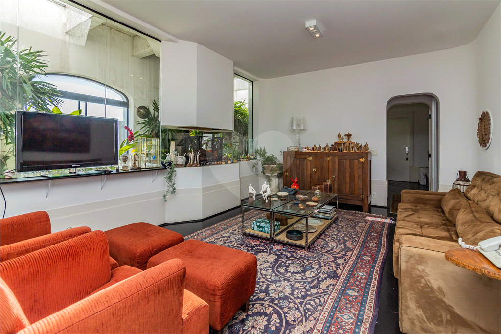 COBERTURA DUPLEX À VENDA COM ELEVADOR, JACUZZI, 5 QUARTOS E 4 VAGAS EM HIGIENÓPOLIS