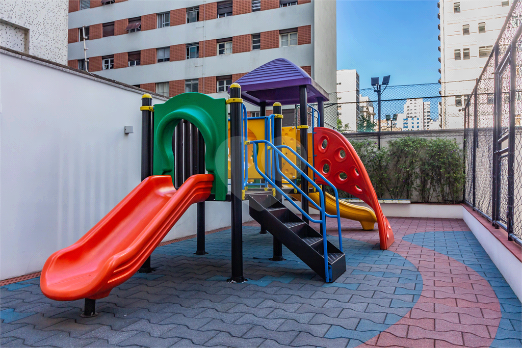 COBERTURA DUPLEX À VENDA COM ELEVADOR, JACUZZI, 5 QUARTOS E 4 VAGAS EM HIGIENÓPOLIS