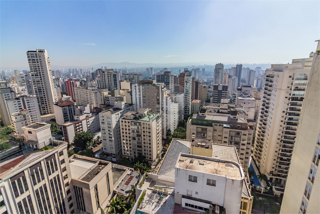 COBERTURA DUPLEX À VENDA COM ELEVADOR, JACUZZI, 5 QUARTOS E 4 VAGAS EM HIGIENÓPOLIS