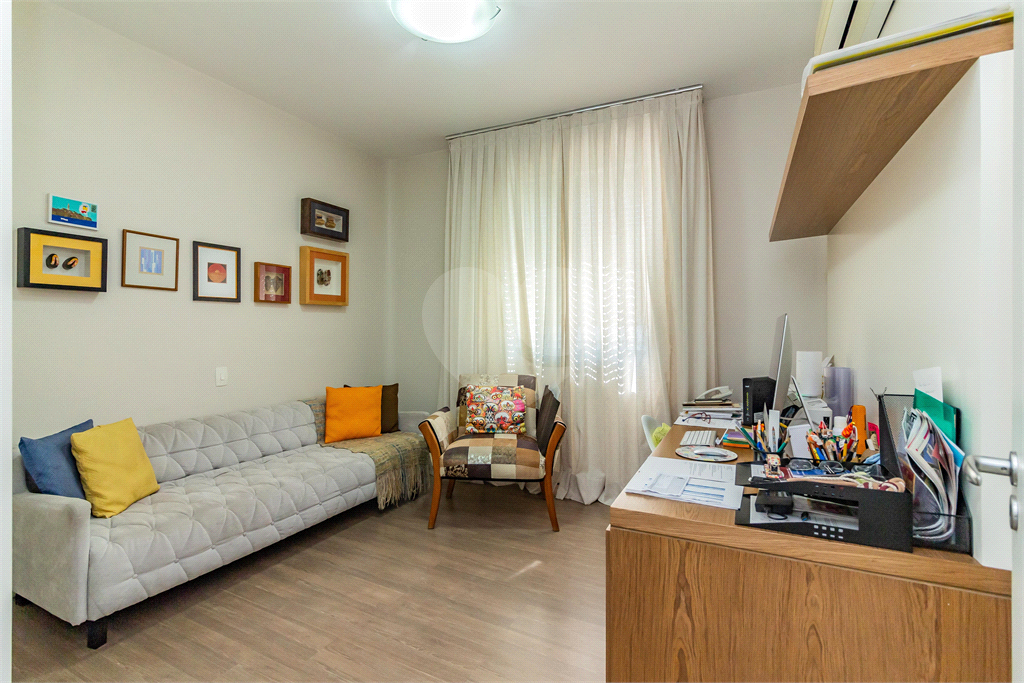 COBERTURA DUPLEX À VENDA COM ELEVADOR, JACUZZI, 5 QUARTOS E 4 VAGAS EM HIGIENÓPOLIS