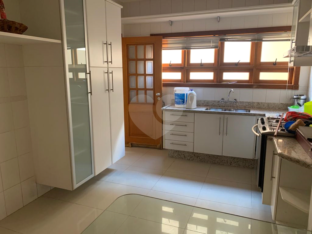 Casa de Condomínio à venda com 5 quartos, 310m² - Foto 9