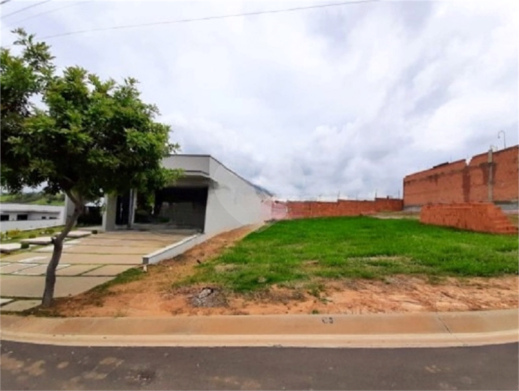 CONDOMÍNIO em JARDIM RESIDENCIAL VIENA