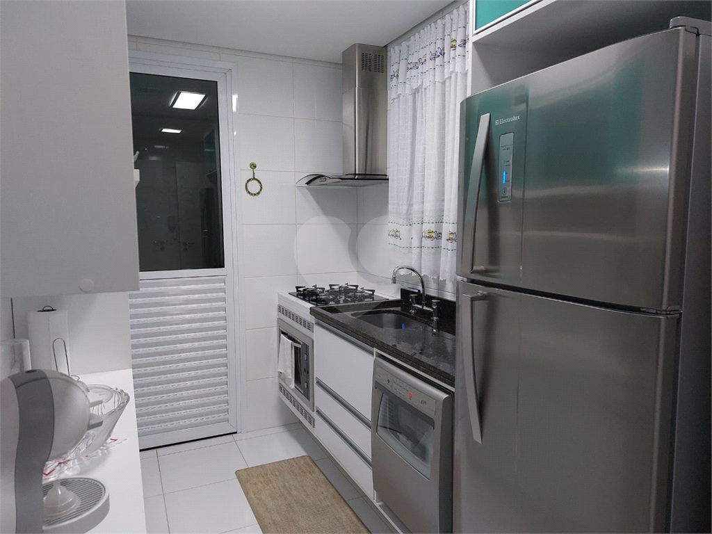 Apartamento de 82m2 novo com Varanda Gourmet Santa Teresinha, com 3 dormitórios 1 suite, vagas fixas