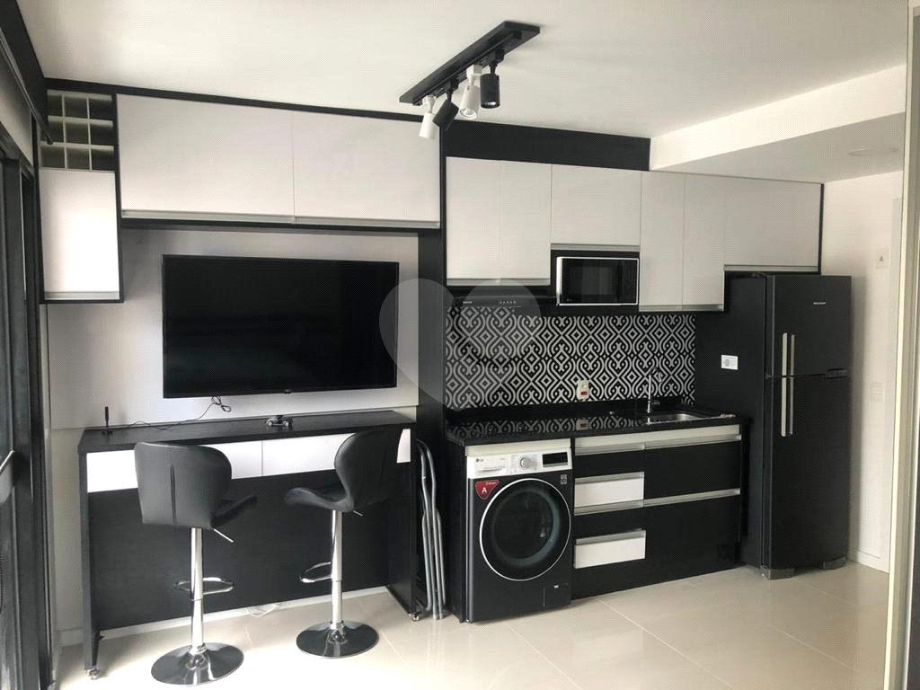 STUDIO em LIBERDADE