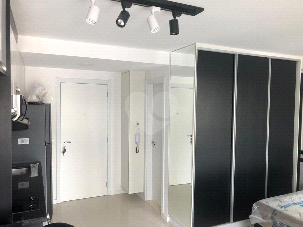 STUDIO em LIBERDADE