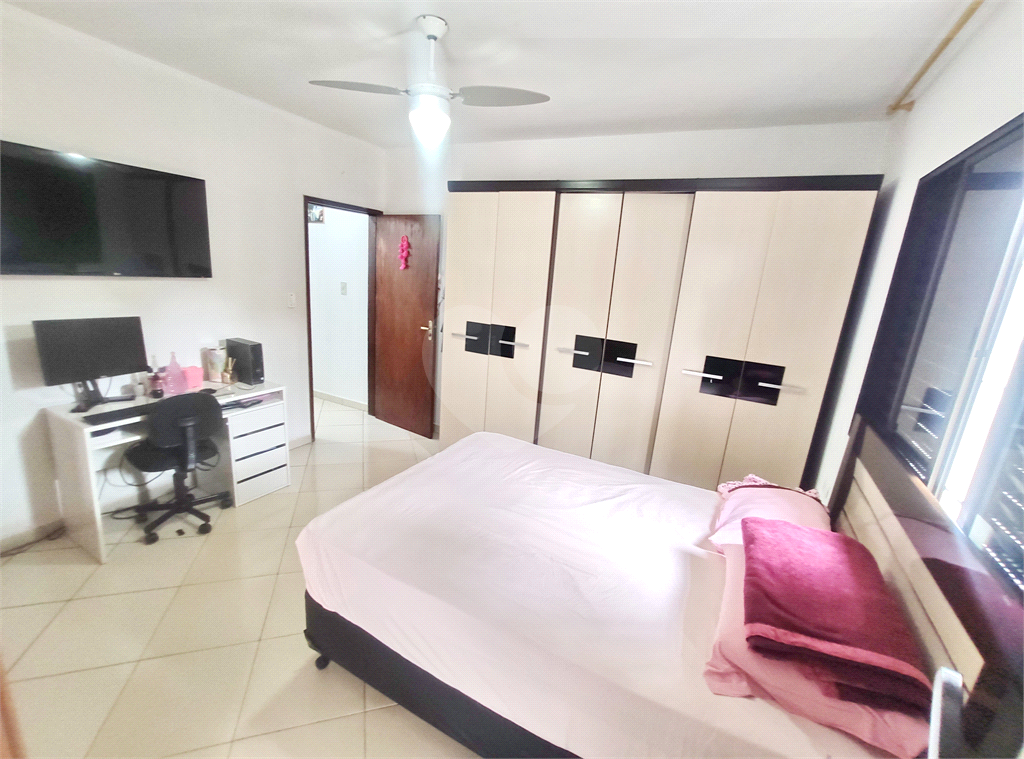Sobrado com 3 dorm 2 vagas 