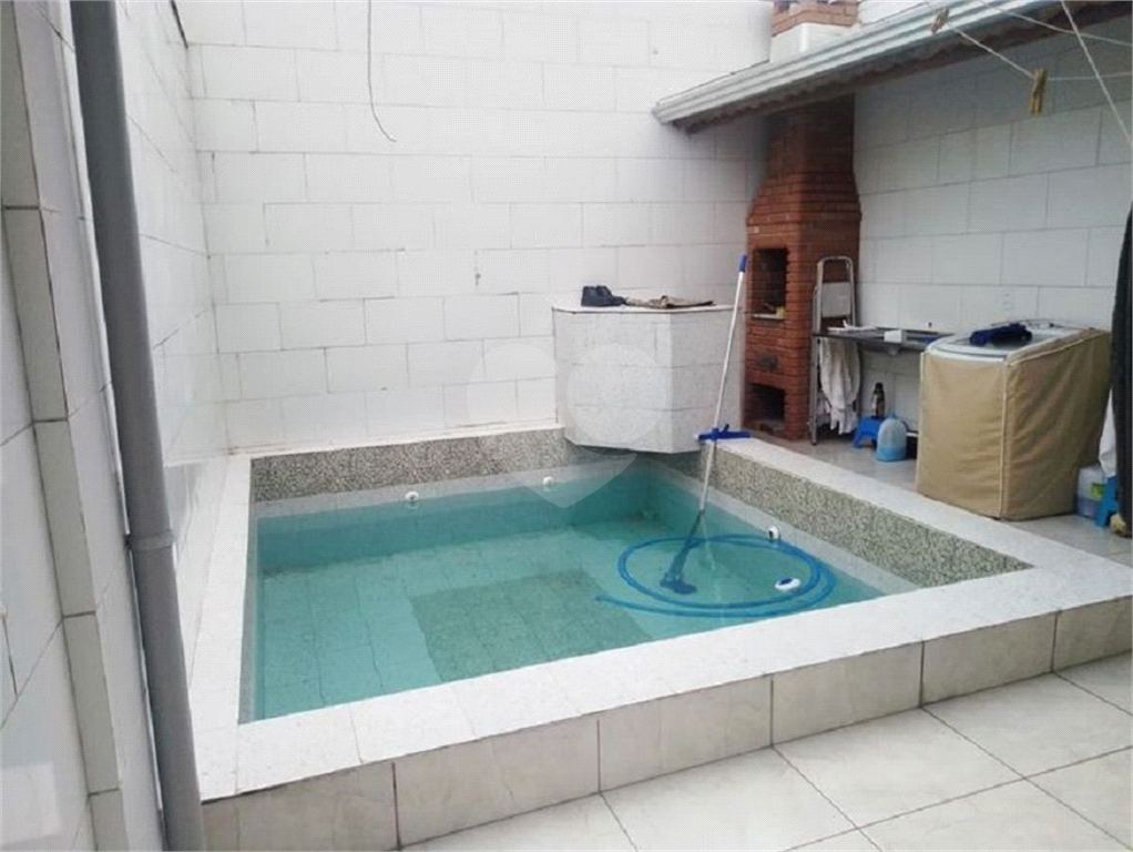 Maravilhoso sobrado 254m² - 5 dormitórios e piscina no Caiçara - Praia Grande  SP
