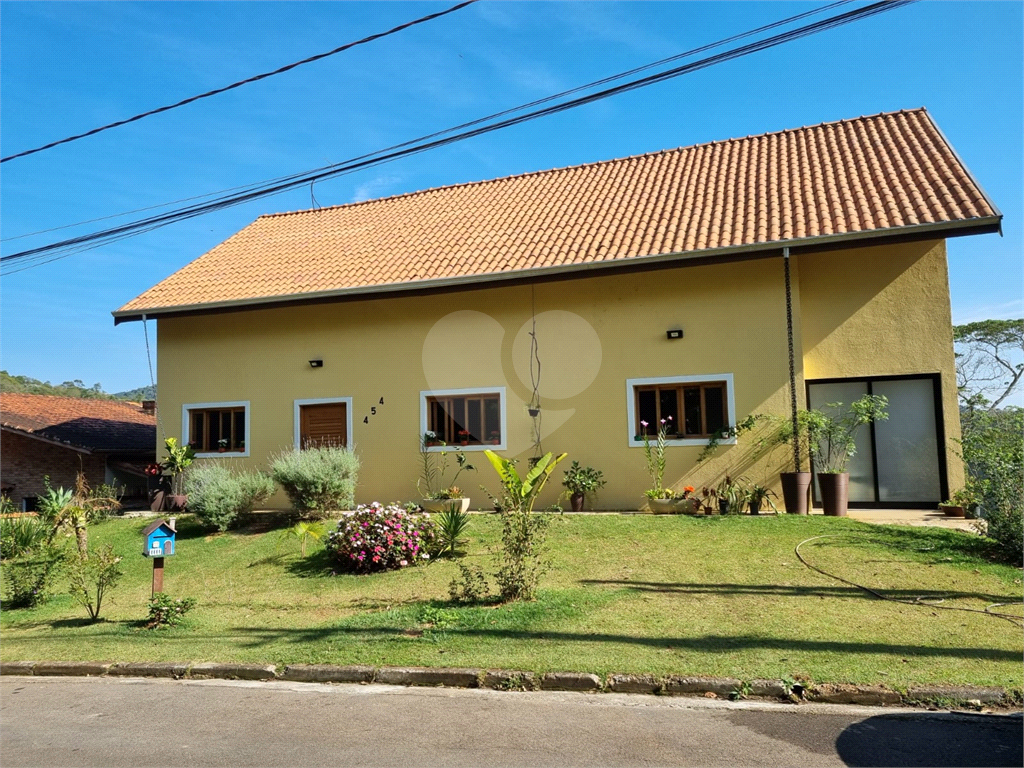 Casa de Condomínio à venda com 3 quartos, 150m² - Foto 1