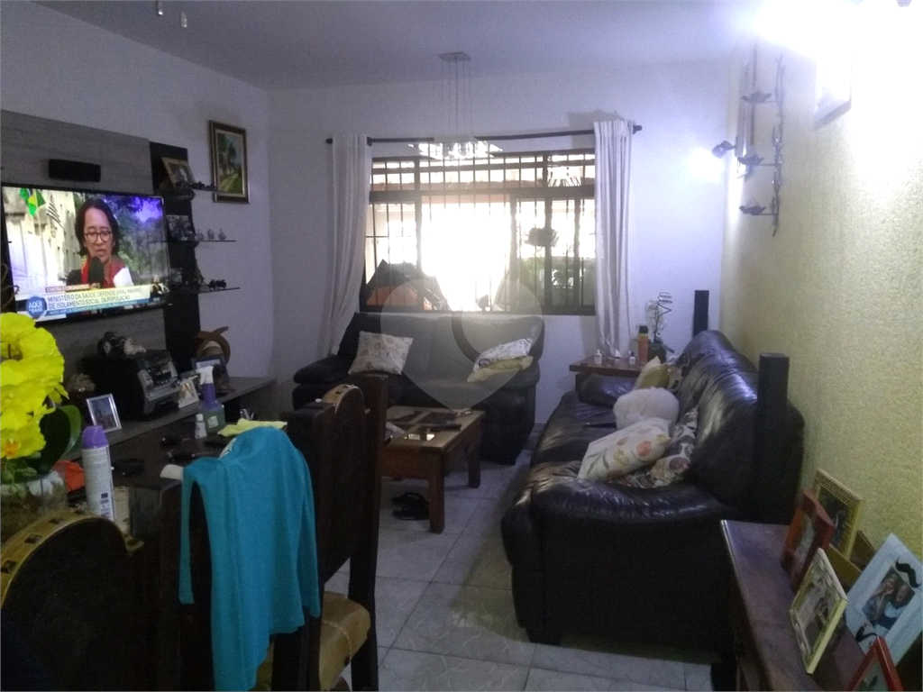 CASA COM 2 QUARTOS A VENDA NO JARDIM SÃO LUIS 