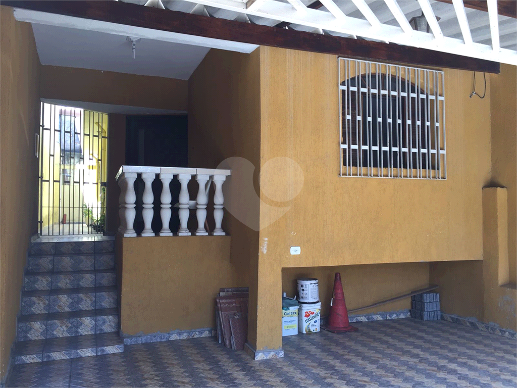 Sobrado 3 quartos 2 suítes Vila Amália