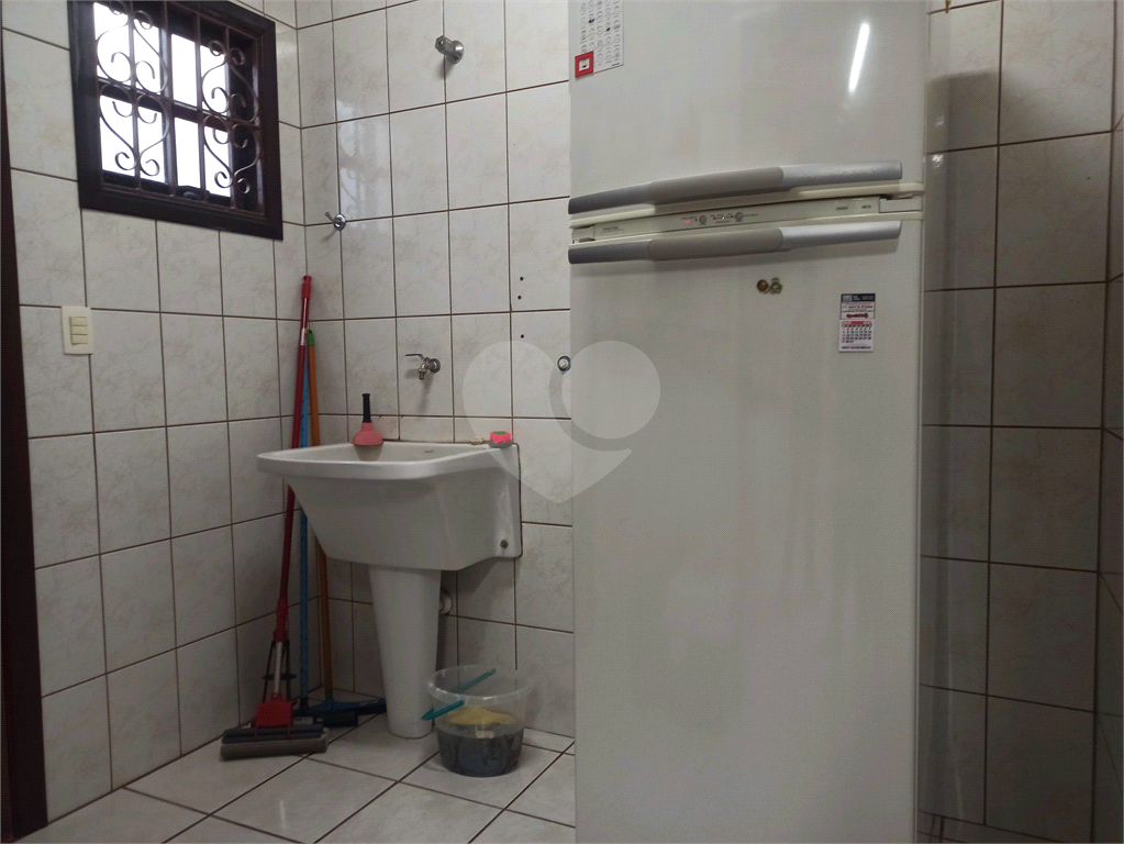 Casa à venda com 3 quartos, 250m² - Foto 13