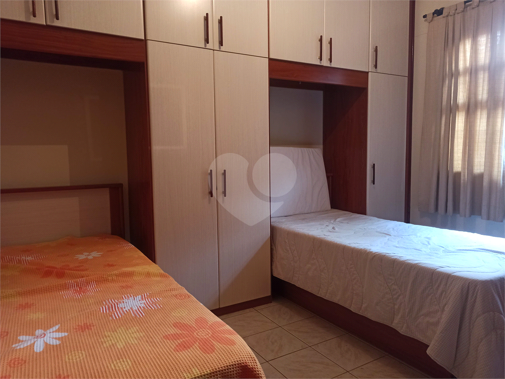 Casa à venda com 3 quartos, 250m² - Foto 10